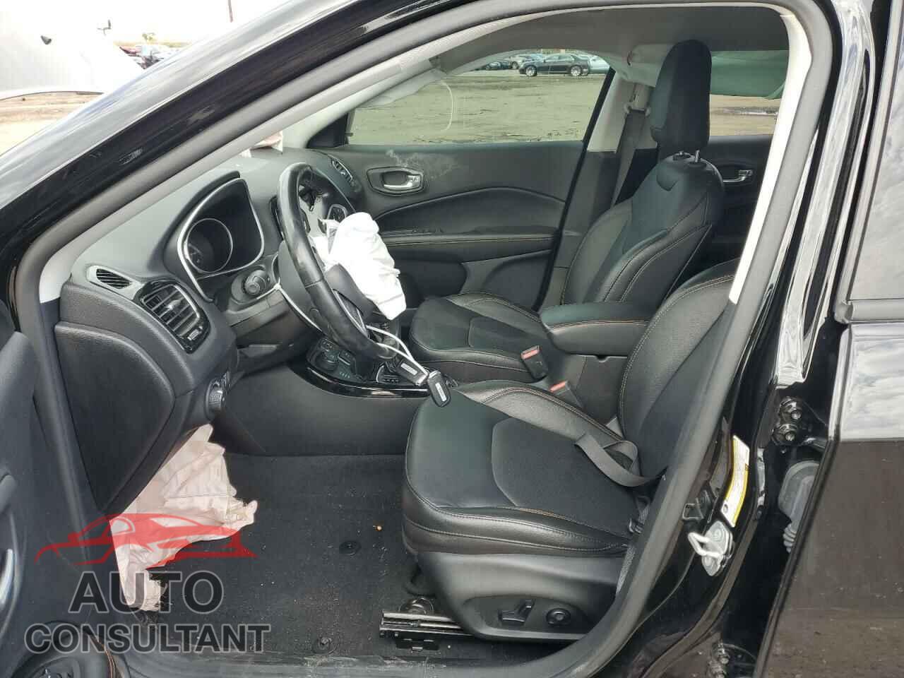 JEEP COMPASS 2020 - 3C4NJDCB7LT161069