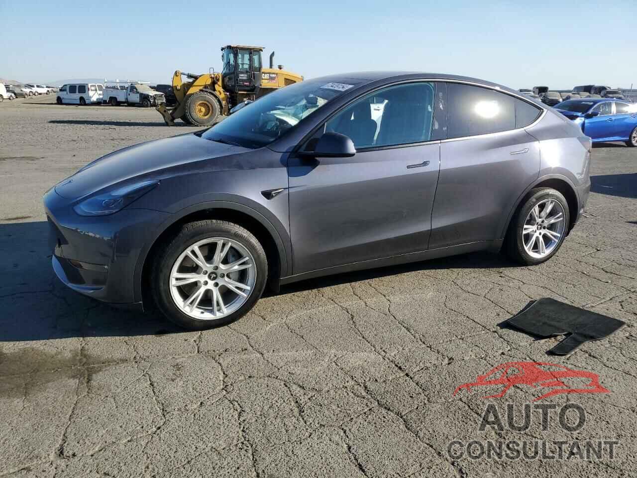 TESLA MODEL Y 2023 - 7SAYGAEE7PF781090