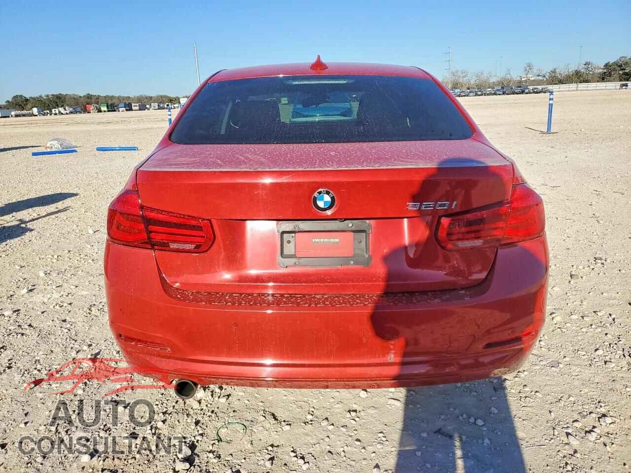 BMW 3 SERIES 2016 - WBA8E1G51GNU10117