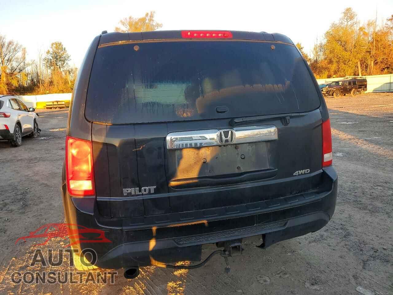 HONDA PILOT 2013 - 5FNYF4H4XDB069513