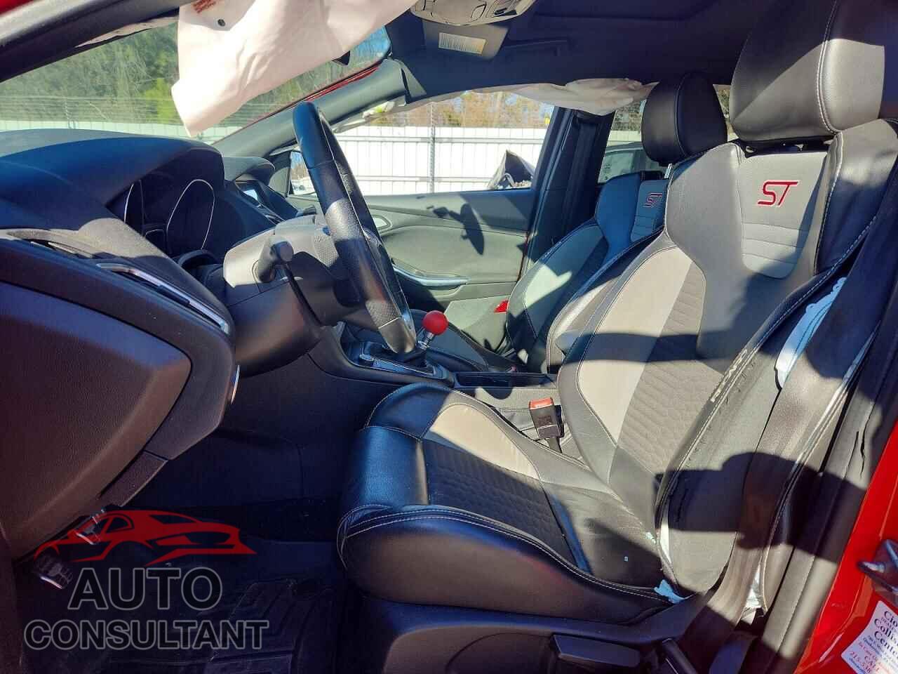 FORD FOCUS 2017 - 1FADP3L91HL297594