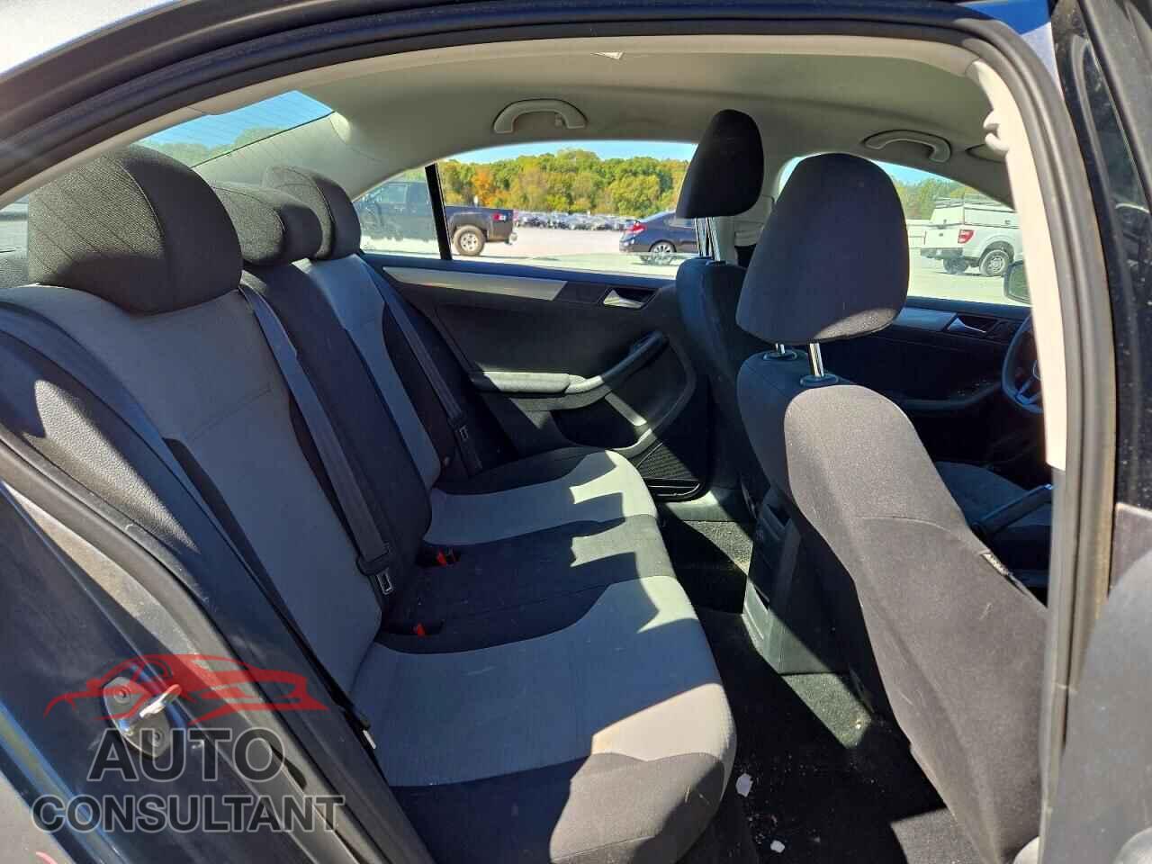 VOLKSWAGEN JETTA 2017 - 3VW2B7AJ1HM264417