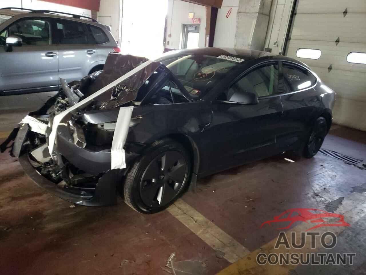 TESLA MODEL 3 2022 - 5YJ3E1EB9NF323695