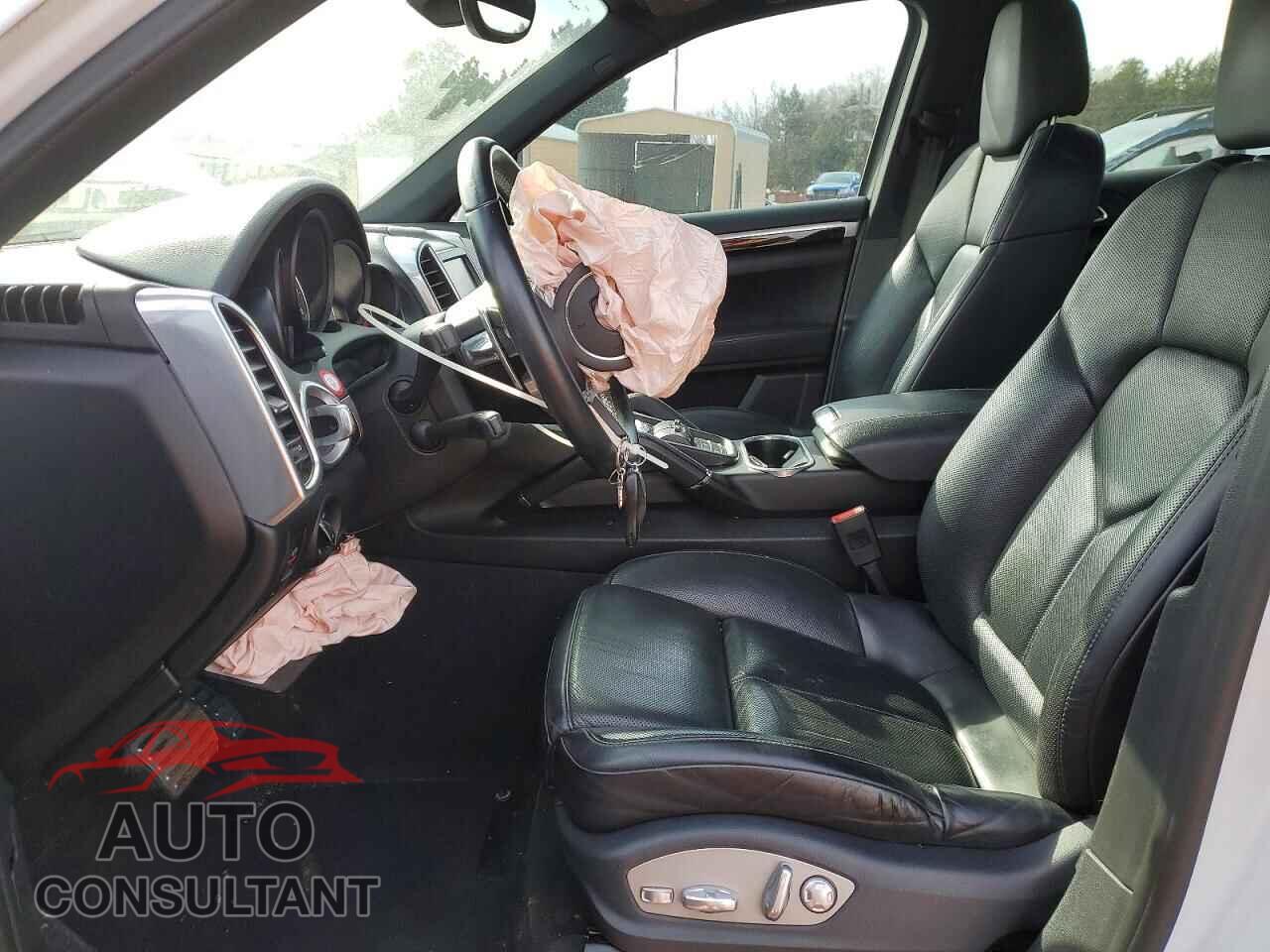 PORSCHE CAYENNE 2016 - WP1AB2A27GLA96646