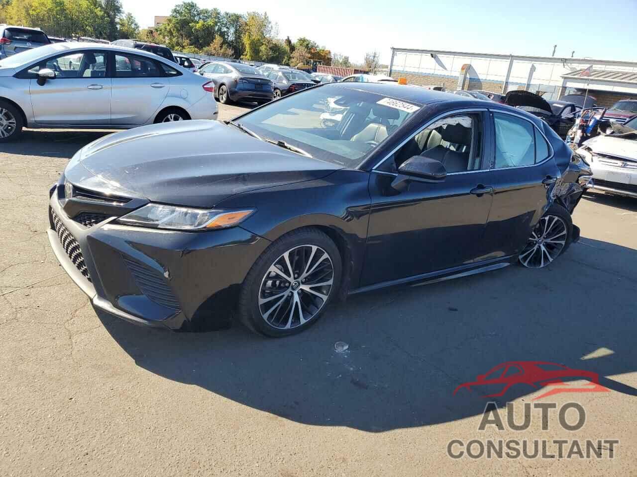 TOYOTA CAMRY 2018 - 4T1B11HK2JU096690