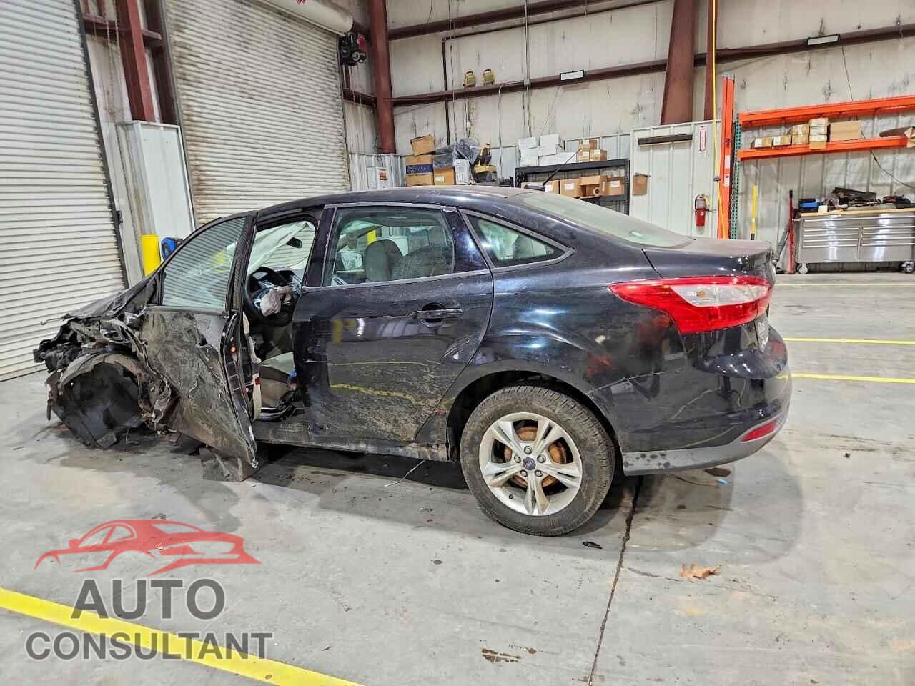 FORD FOCUS 2014 - 1FADP3F2XEL280142