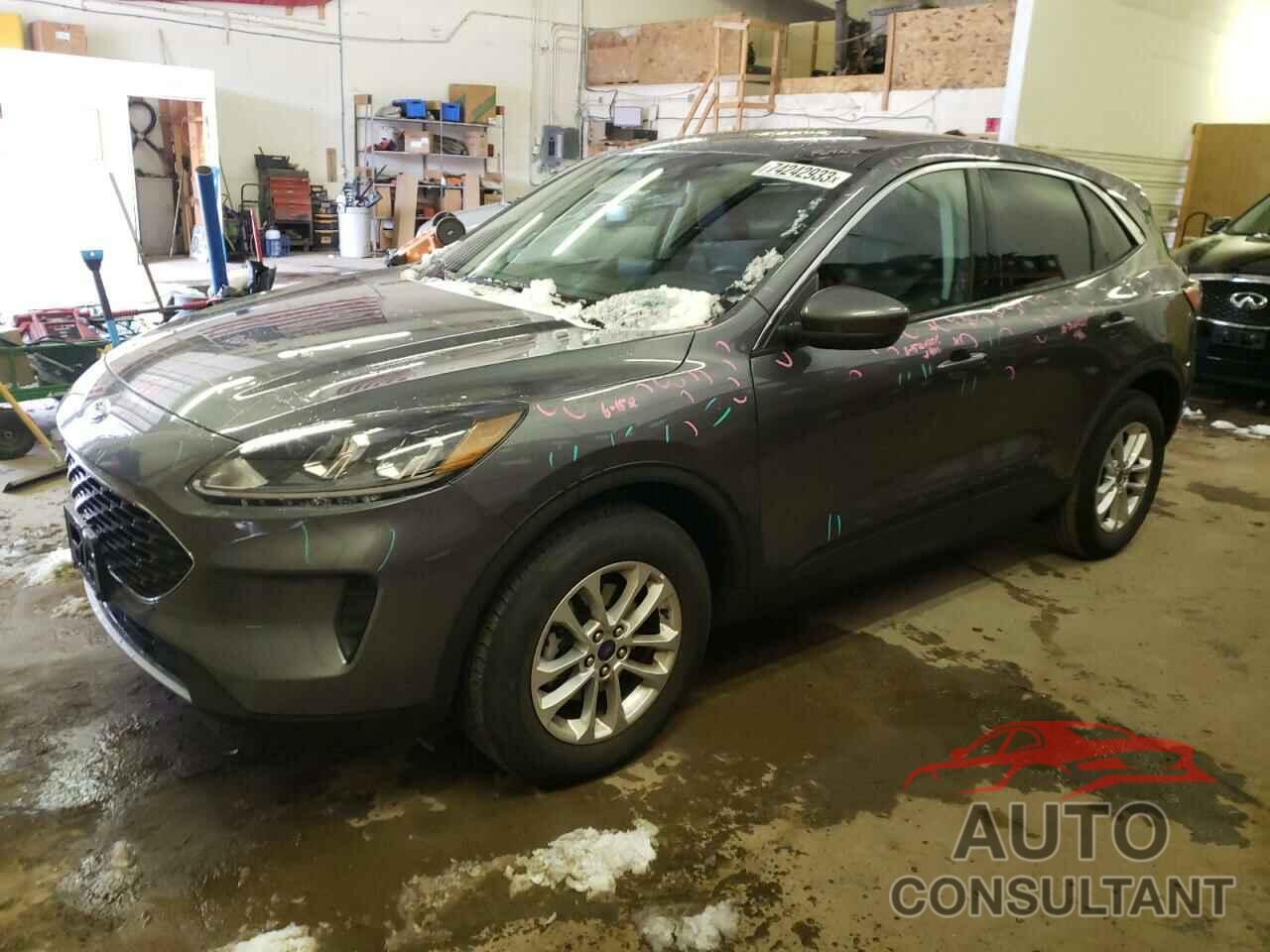 FORD ESCAPE 2021 - 1FMCU9G64MUB16778