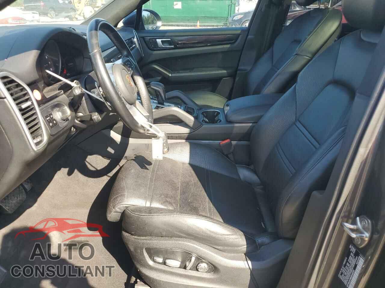 PORSCHE CAYENNE 2021 - WP1BA2AY8MDA43293
