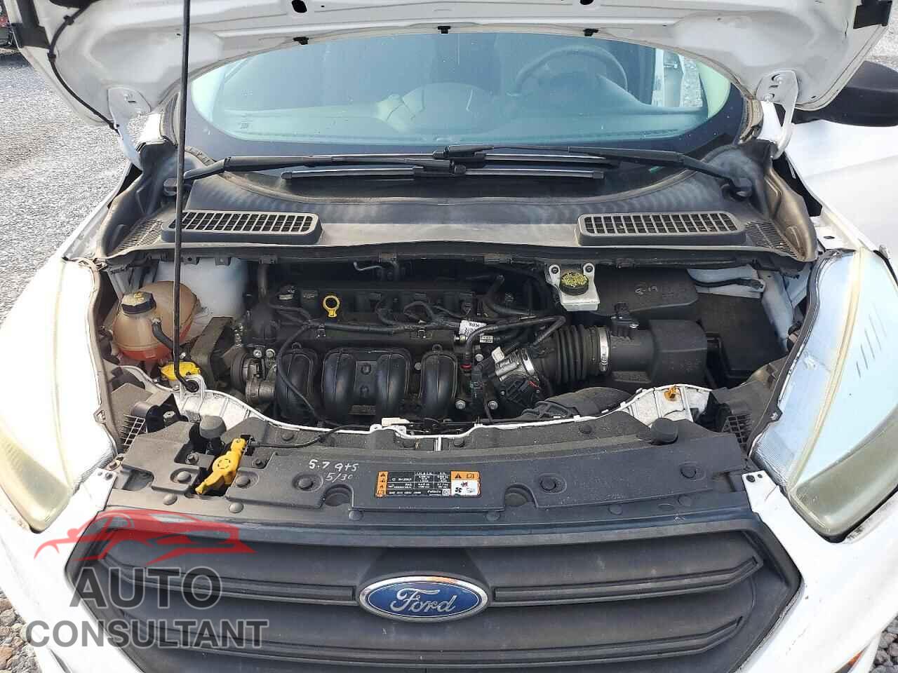 FORD ESCAPE 2017 - 1FMCU0F74HUC54364