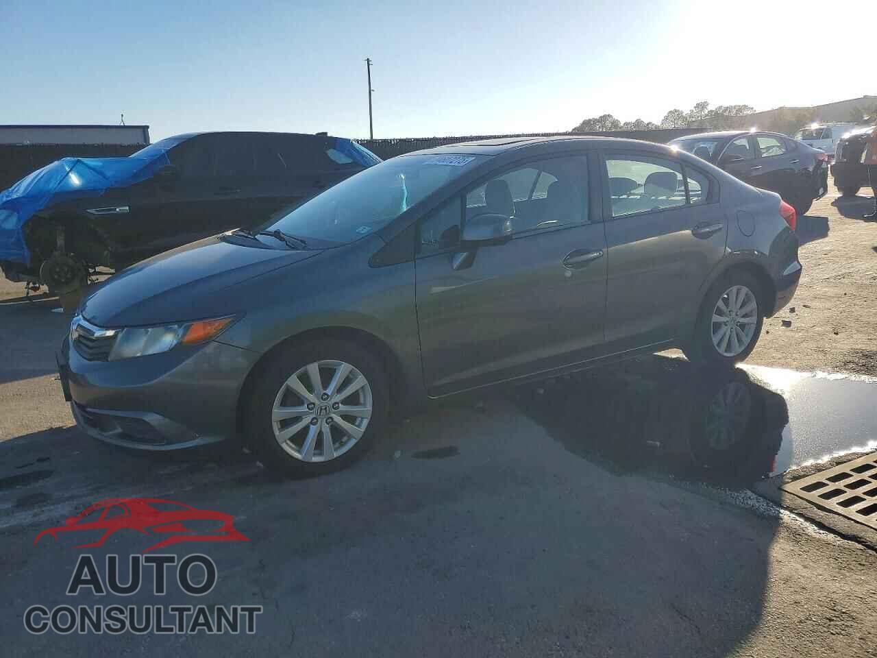HONDA CIVIC 2012 - 2HGFB2F86CH587237