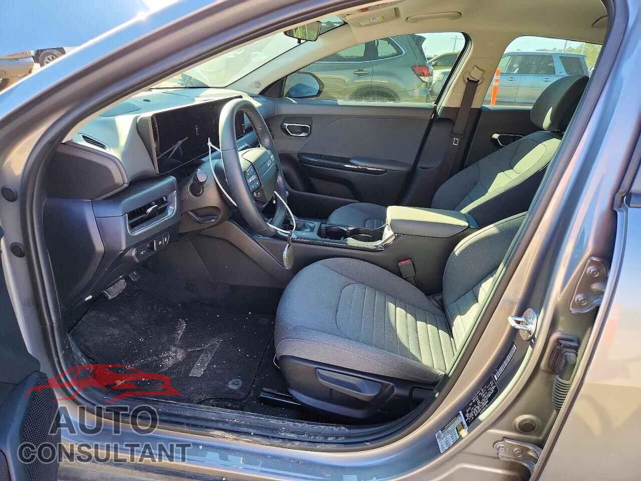 KIA K4 EX 2025 - 3KPFU4DE2SE008686