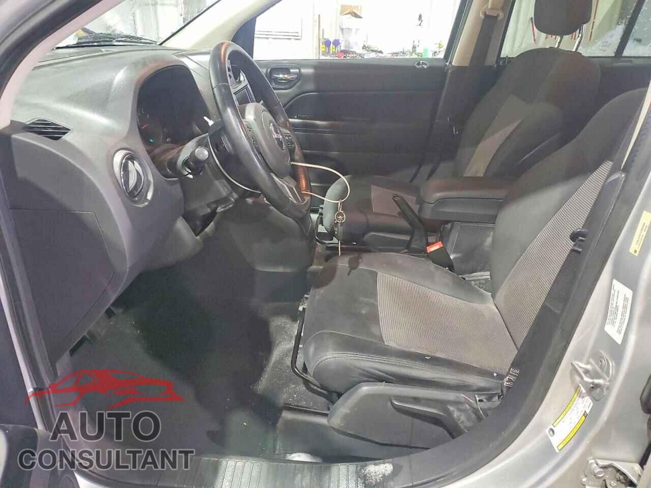 JEEP COMPASS 2012 - 1C4NJDEB7CD608504