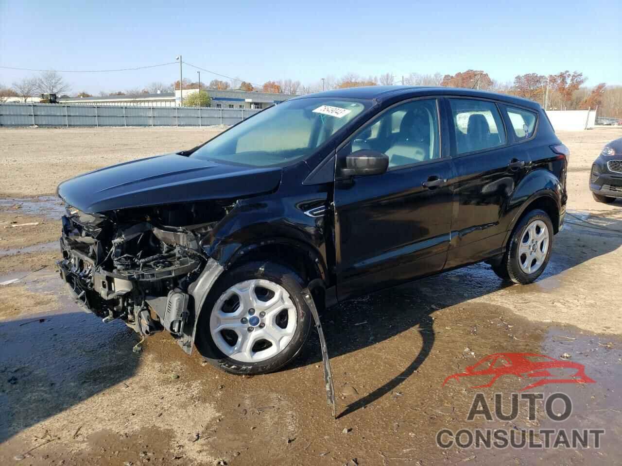 FORD ESCAPE 2017 - 1FMCU0F78HUD56279