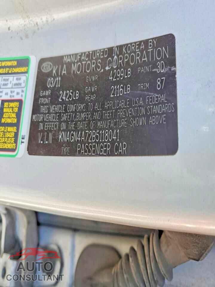 KIA OPTIMA 2011 - KNAGN4A72B5118041