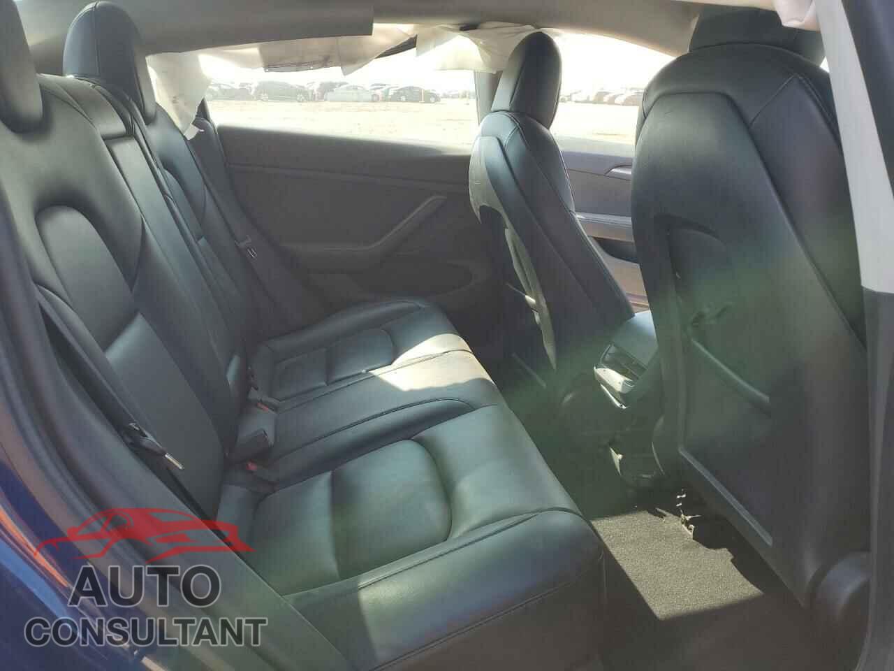 TESLA MODEL 3 2022 - 5YJ3E1EB5NF288976