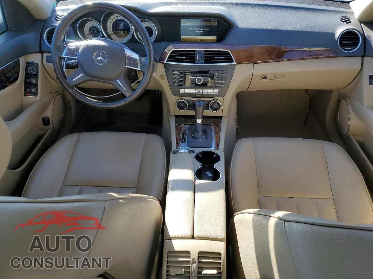 MERCEDES-BENZ C-CLASS 2012 - WDDGF8BB1CA601741