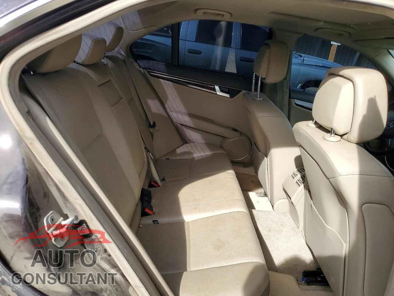 MERCEDES-BENZ C-CLASS 2012 - WDDGF8BB7CA653889