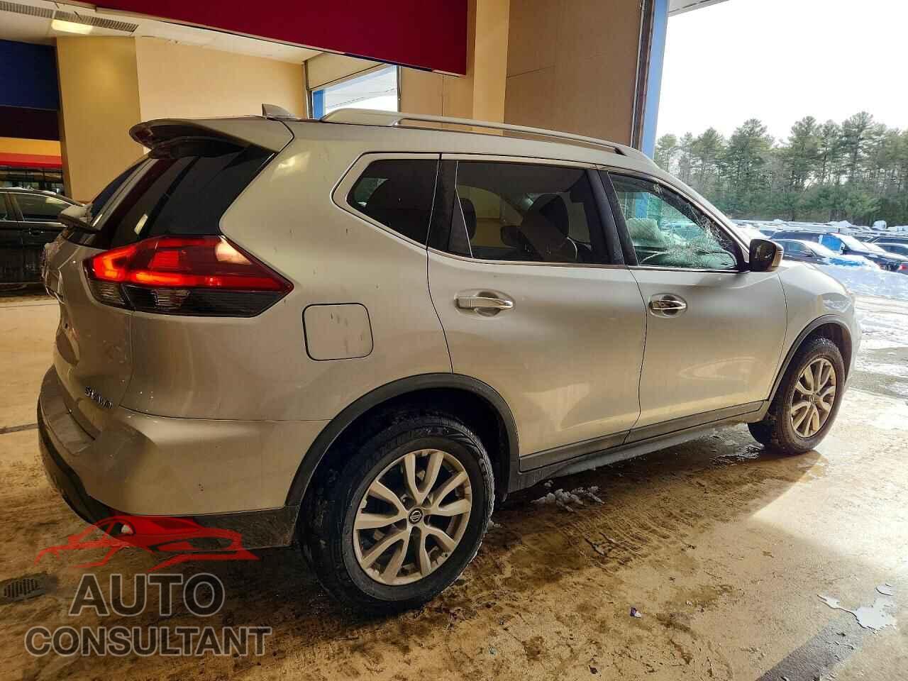NISSAN ROGUE 2018 - KNMAT2MV5JP589049