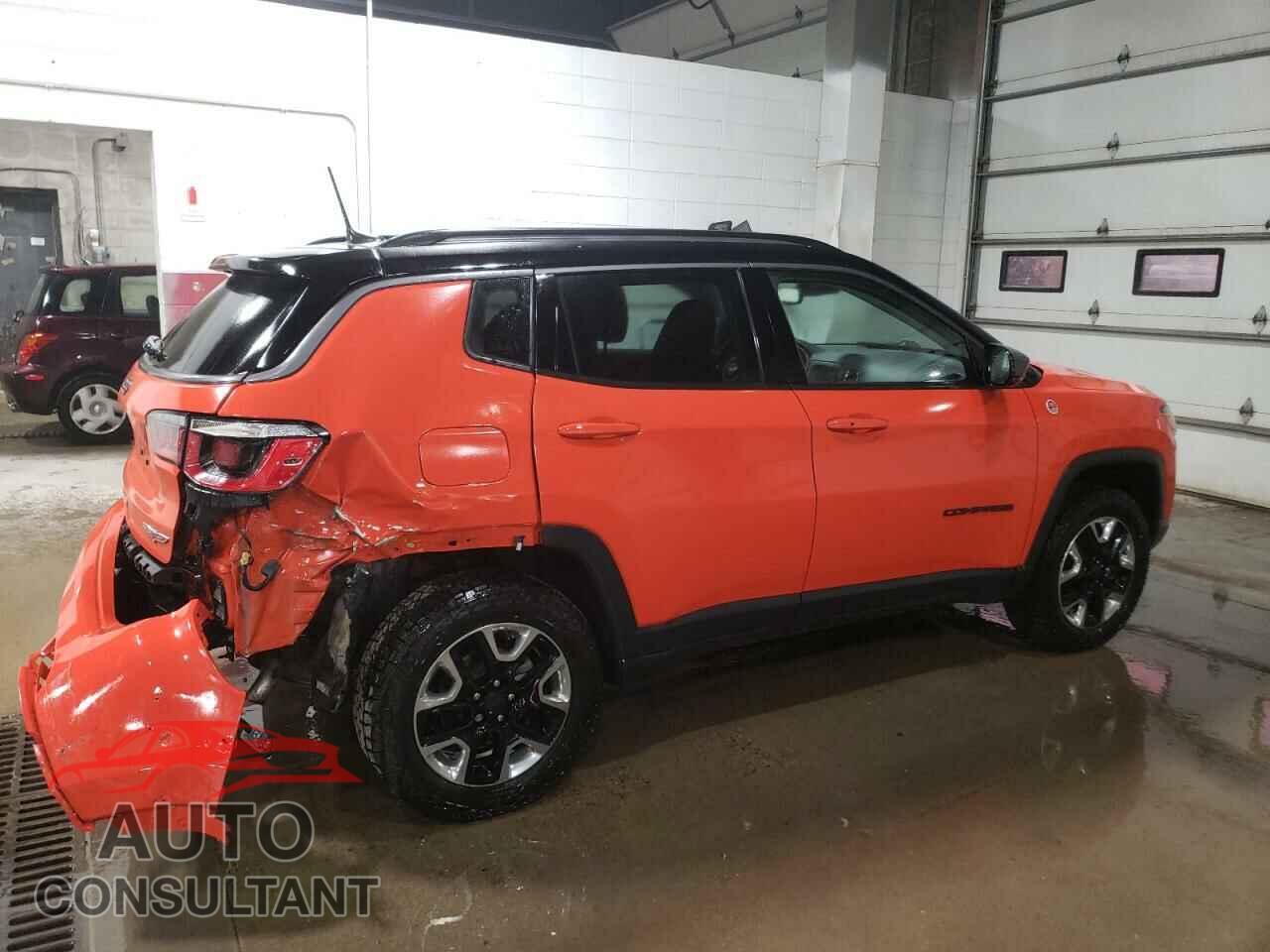 JEEP COMPASS 2018 - 3C4NJDDB7JT250023