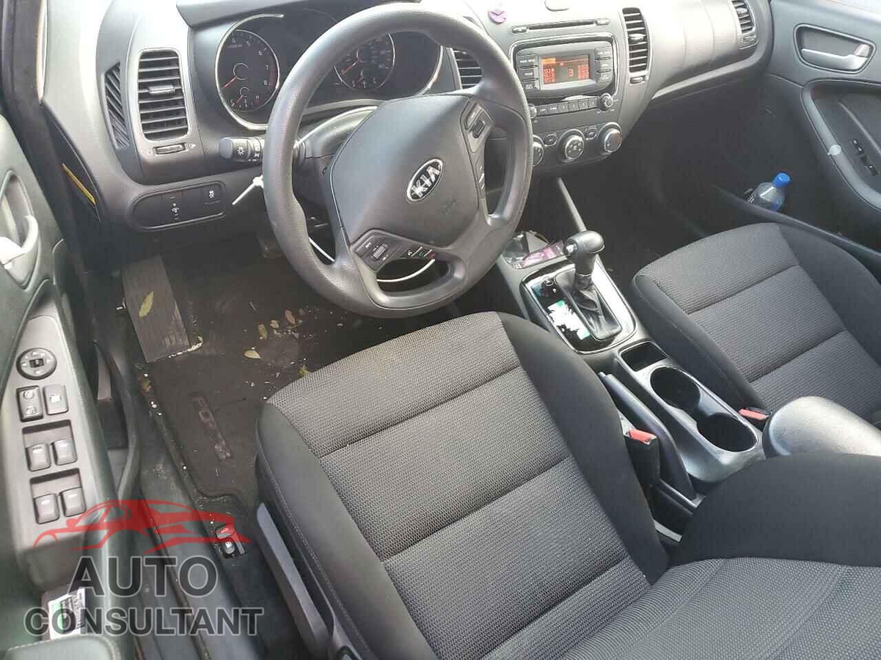 KIA FORTE 2017 - 3KPFK4A74HE068943