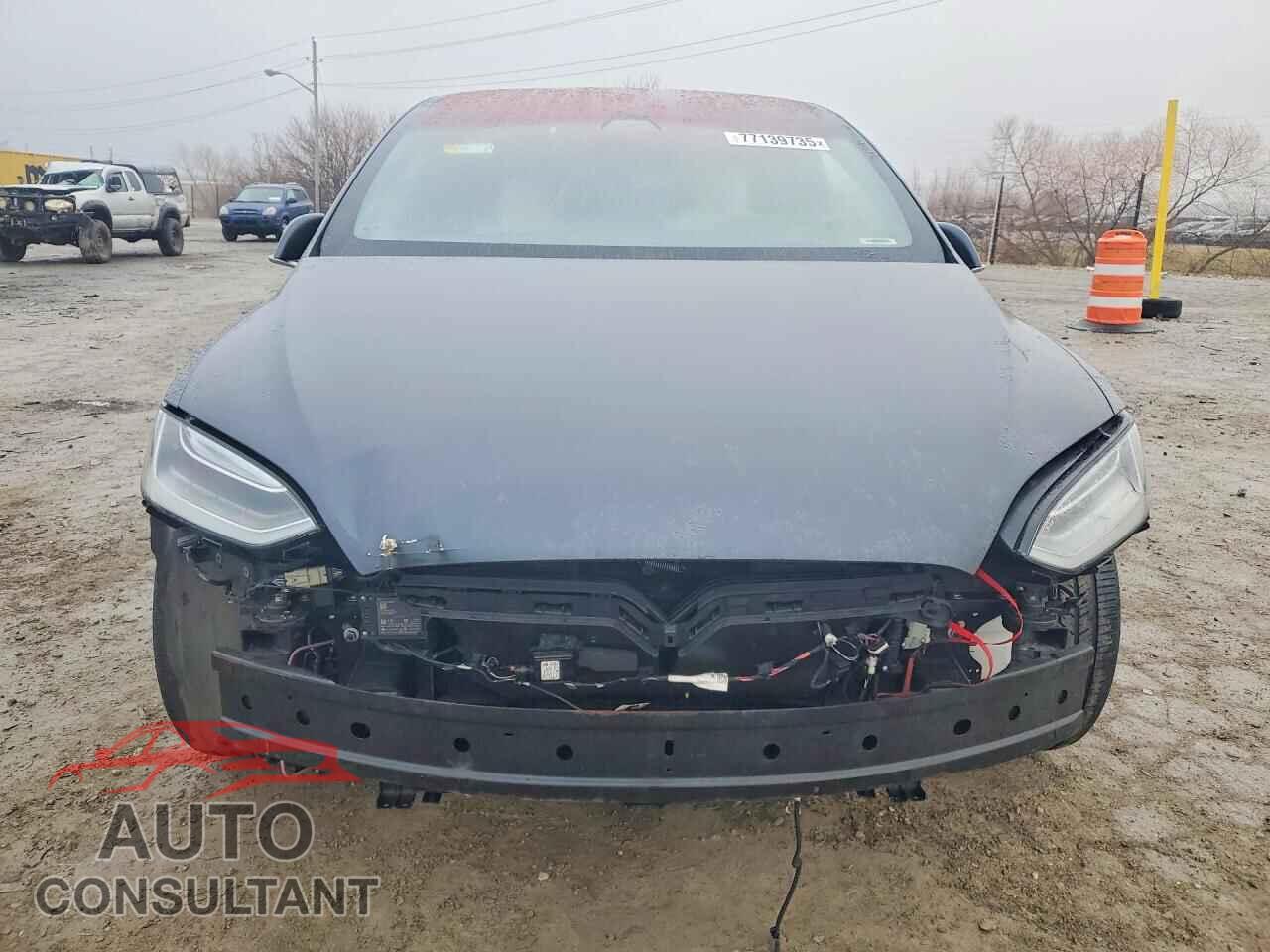 TESLA MODEL X 2017 - 5YJXCAE21HF058220