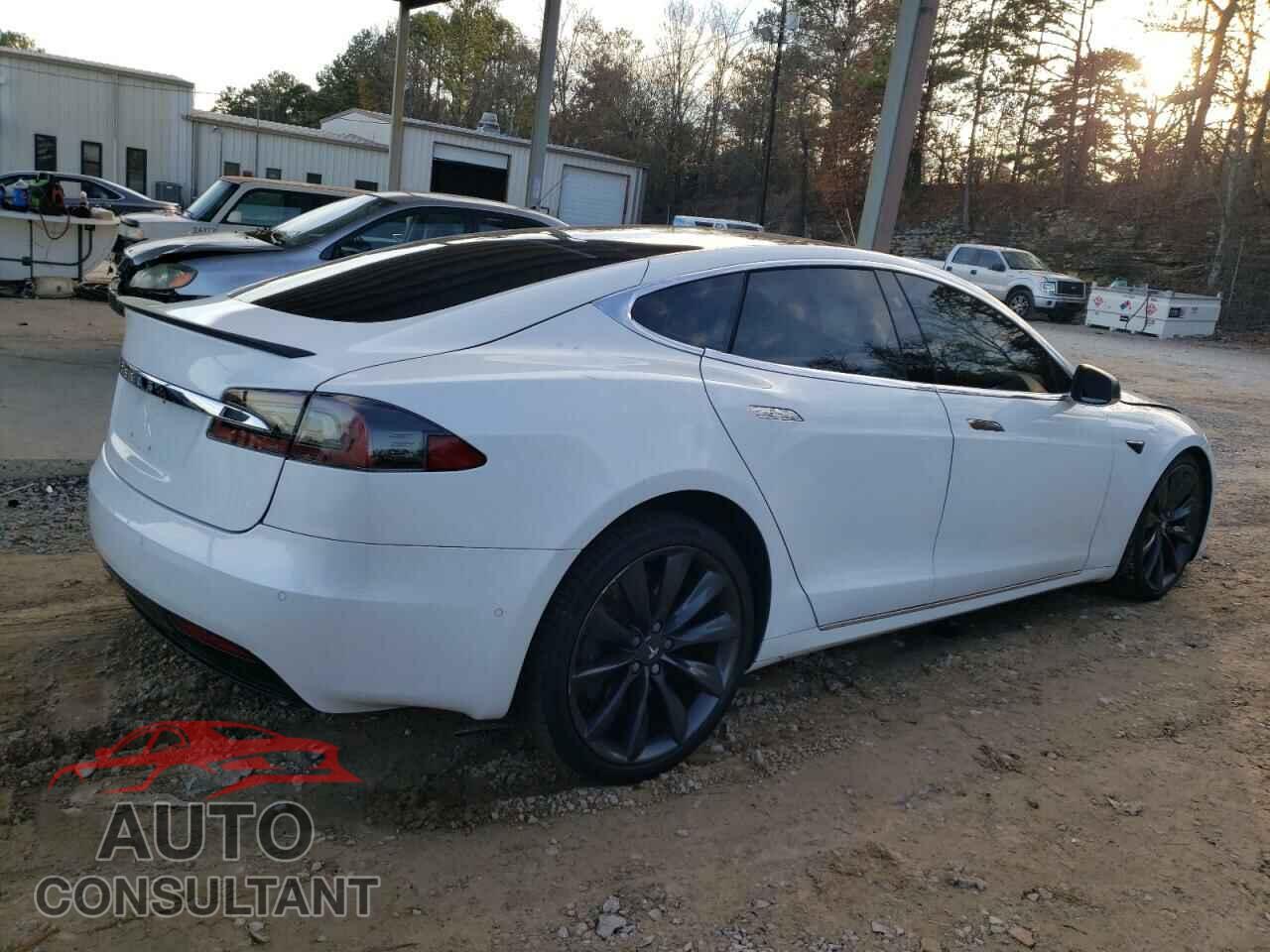 TESLA MODEL S 2017 - 5YJSA1E11HF205479