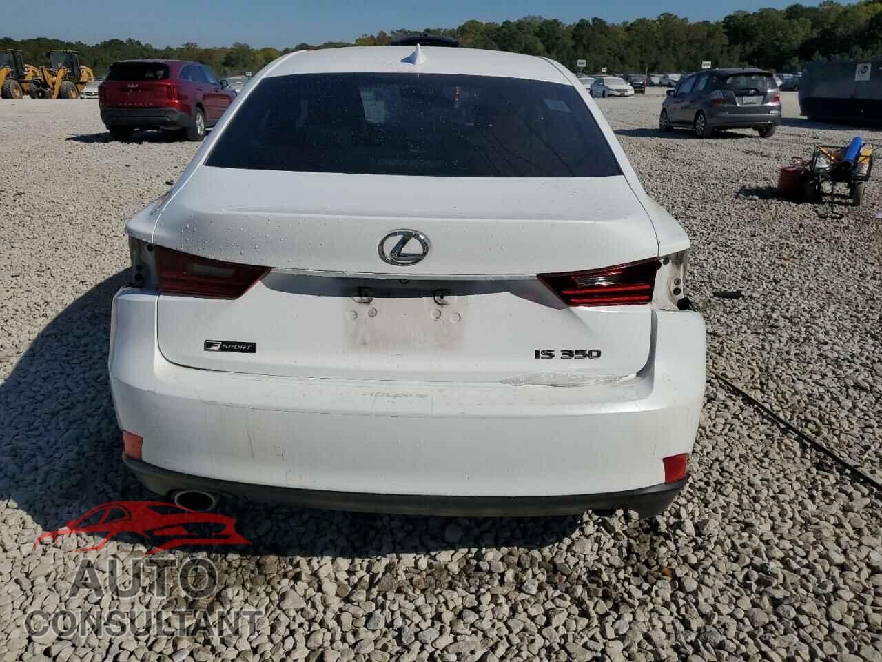 LEXUS IS 2015 - JTHBE1D24F5022475