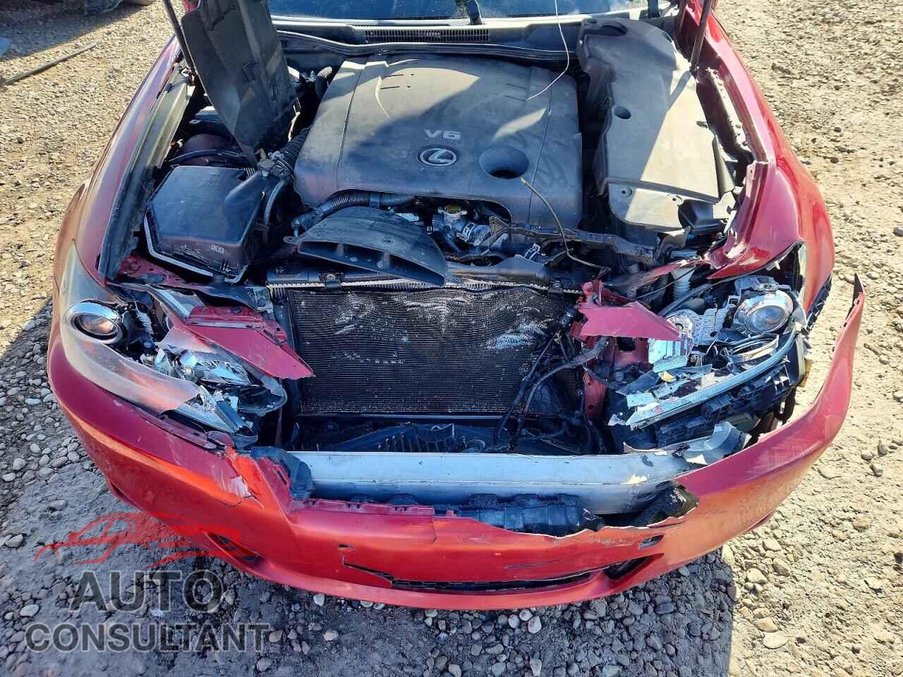 LEXUS IS 2012 - JTHCF5C28C5055355