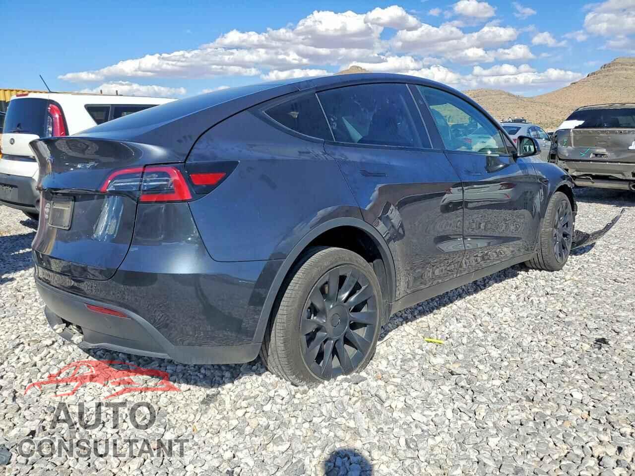 TESLA MODEL Y 2024 - 7SAYGDED0RF083822