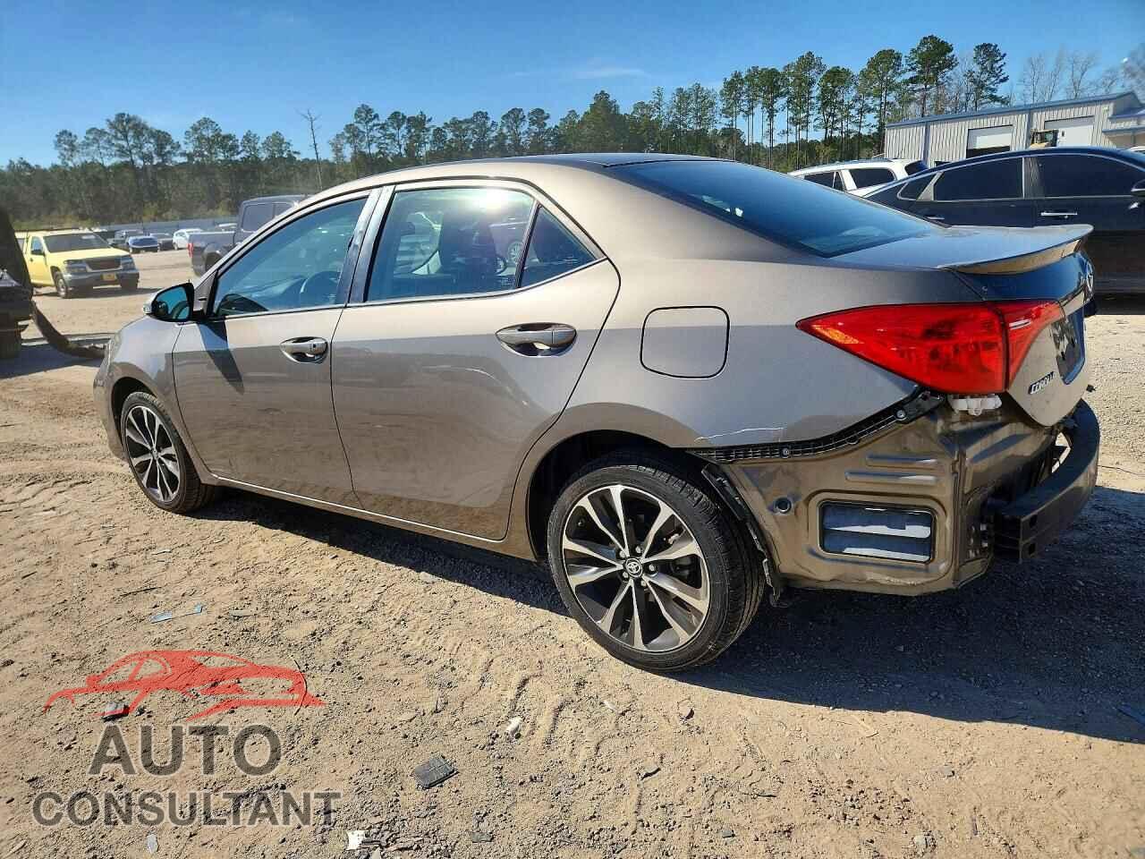 TOYOTA COROLLA 2017 - 2T1BURHEXHC812926