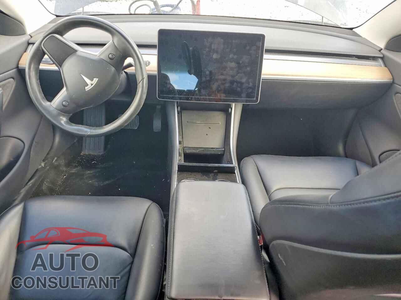 TESLA MODEL 3 2018 - 5YJ3E1EAXJF024010