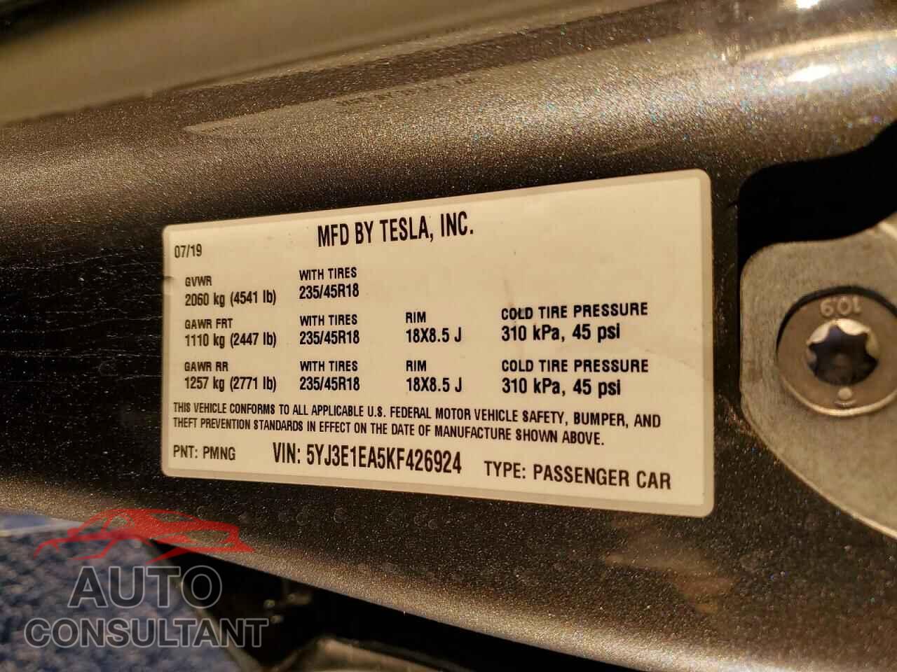 TESLA MODEL 3 2019 - 5YJ3E1EA5KF426924