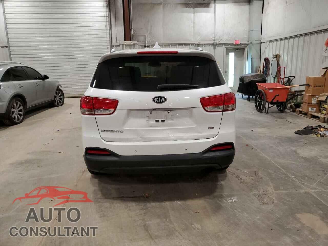 KIA SORENTO 2017 - 5XYPGDA32HG322672