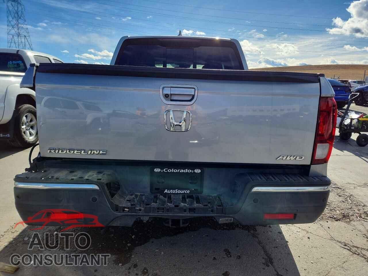 HONDA RIDGELINE 2017 - 5FPYK3F71HB022600