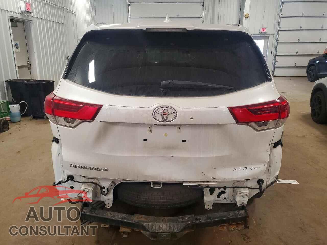 TOYOTA HIGHLANDER 2019 - 5TDJZRFH2KS562736