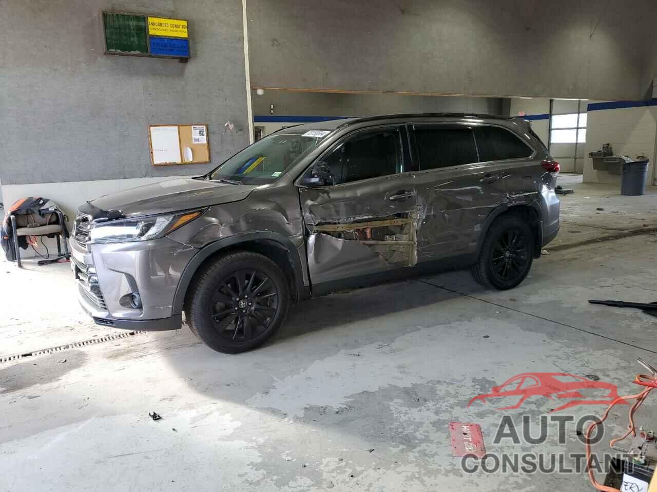 TOYOTA HIGHLANDER 2019 - 5TDJZRFH3KS598516