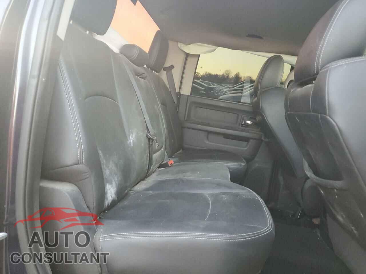 DODGE RAM 1500 2012 - 1C6RD7MT8CS162113