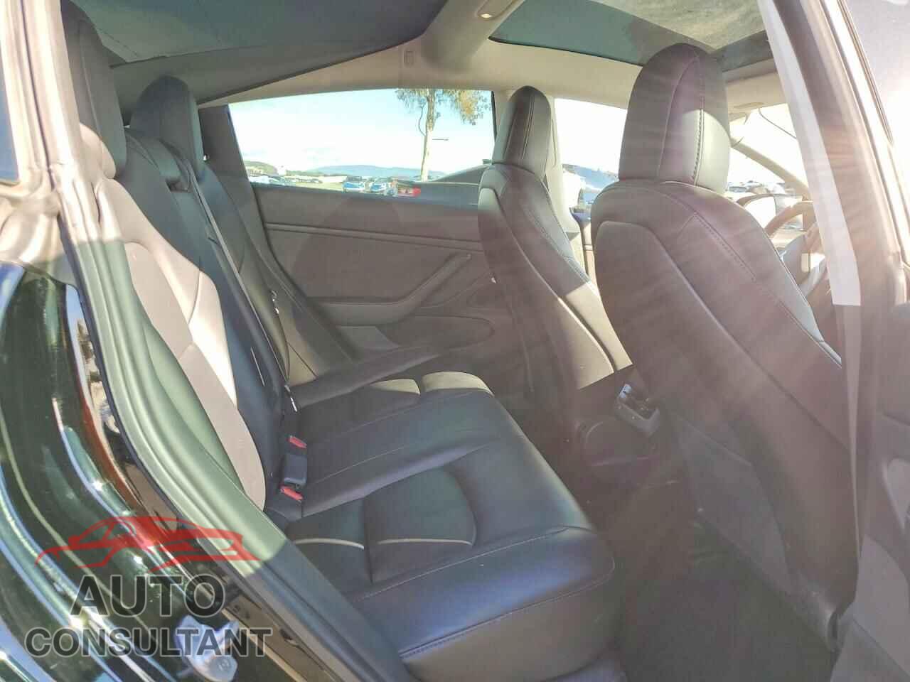 TESLA MODEL 3 2019 - 5YJ3E1EA0KF324771