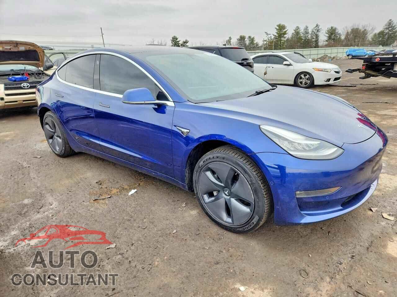 TESLA MODEL 3 2018 - 5YJ3E1EAXJF005490