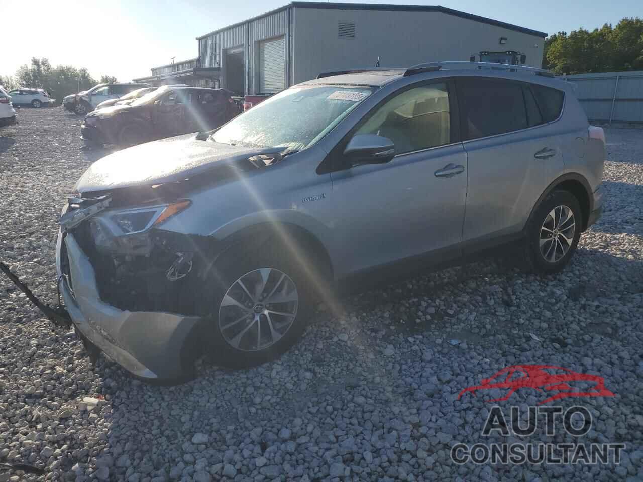 TOYOTA RAV4 2017 - JTMRJREV9HD141893