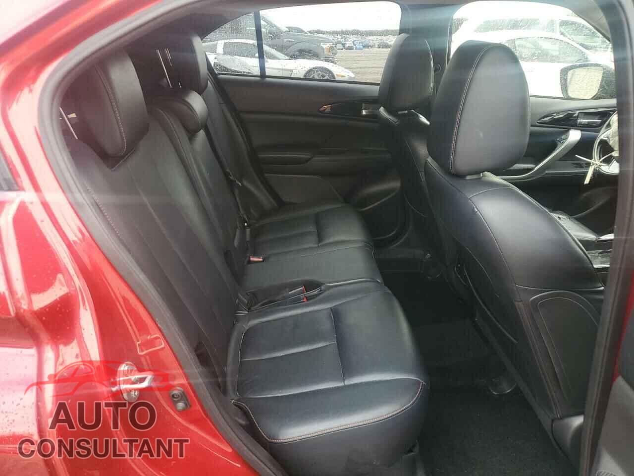 MITSUBISHI ECLIPSE 2018 - JA4AT5AA0JZ038285