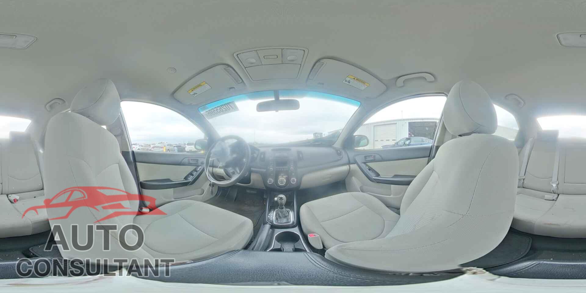 KIA FORTE 2012 - KNAFU4A29C5570332