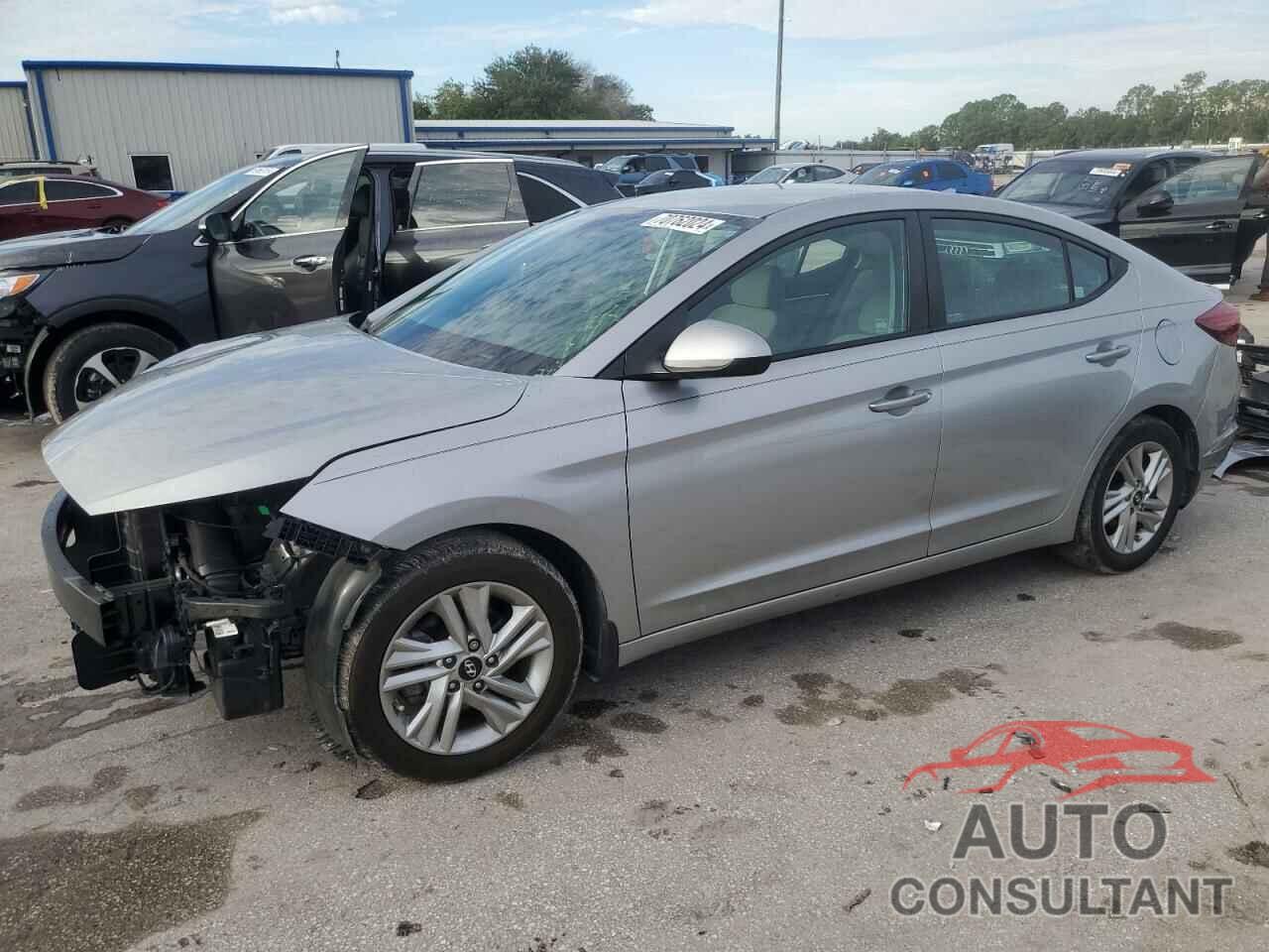 HYUNDAI ELANTRA 2020 - 5NPD84LF0LH588099