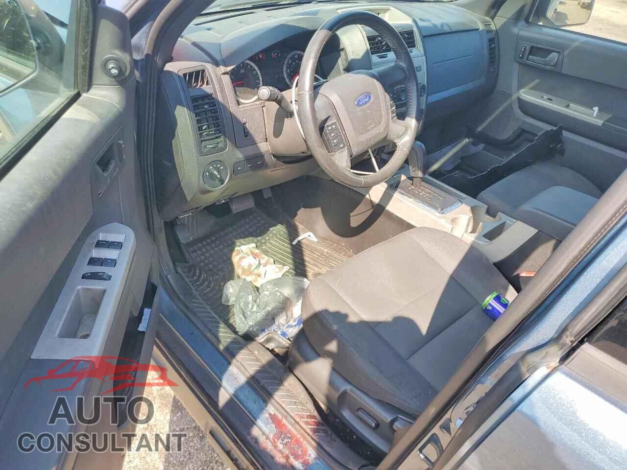 FORD ESCAPE 2011 - 1FMCU0D75BKA80231