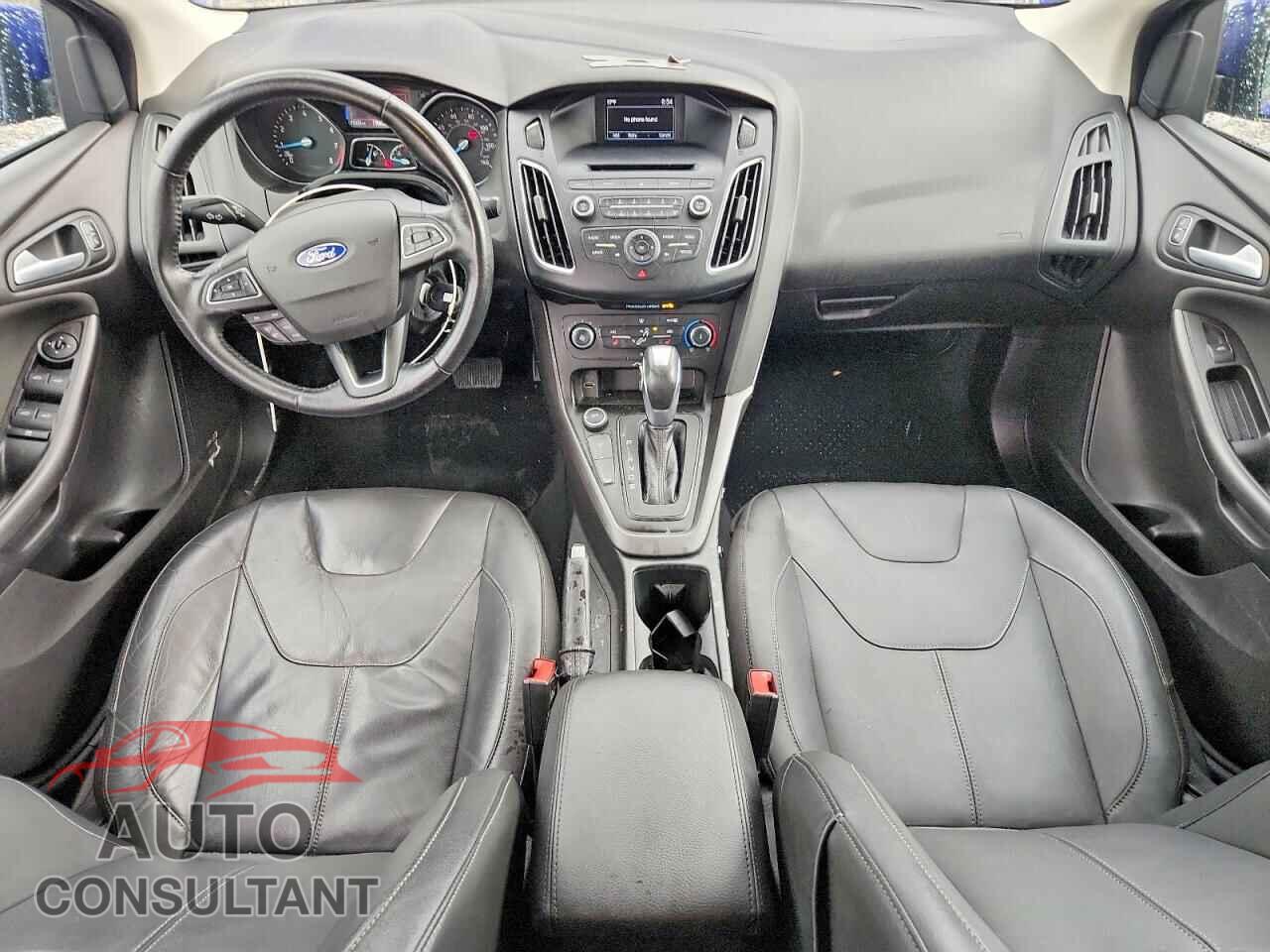 FORD FOCUS 2015 - 1FADP3F27FL213046