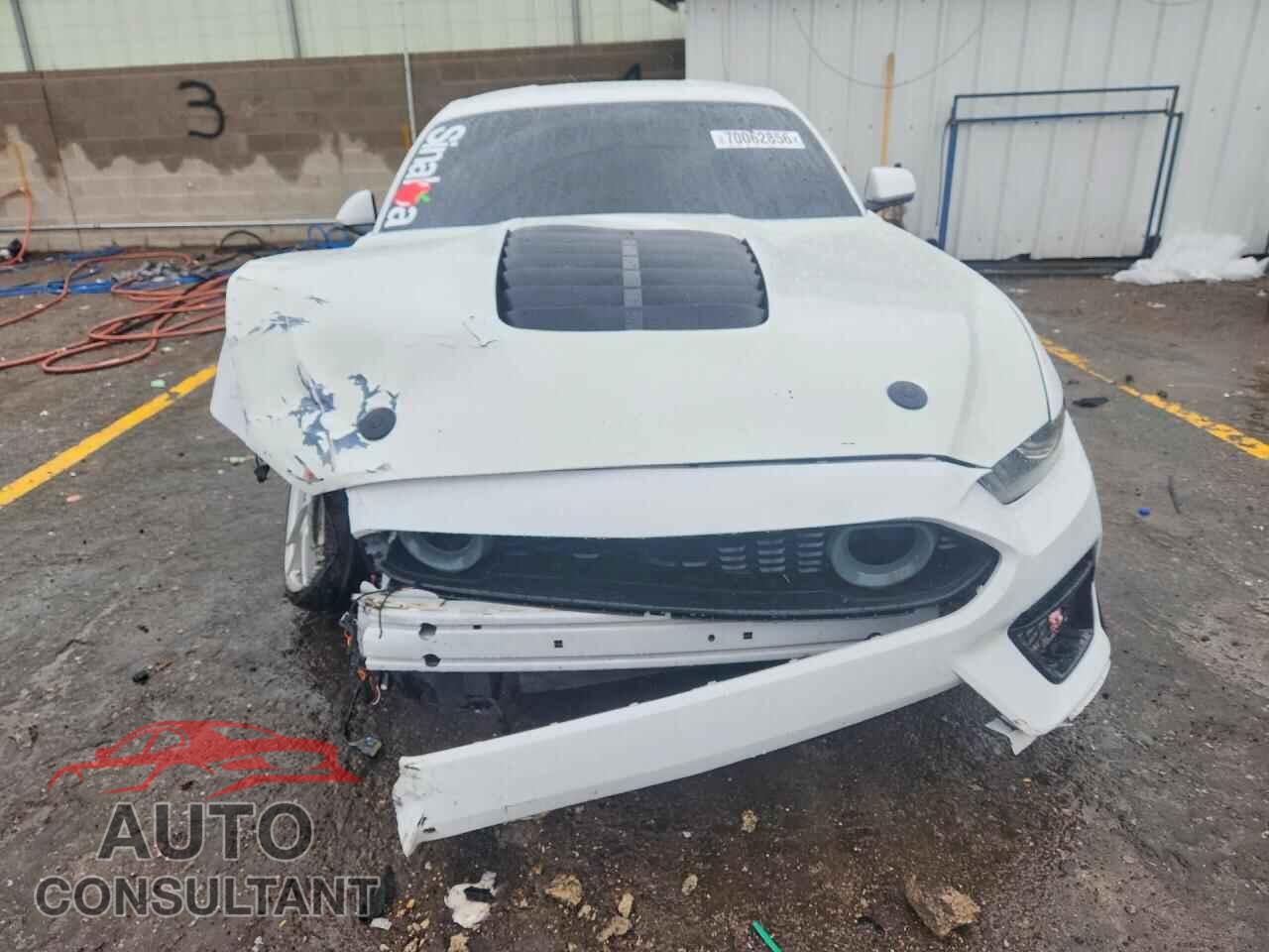 FORD MUSTANG 2017 - 1FA6P8CF3H5291733