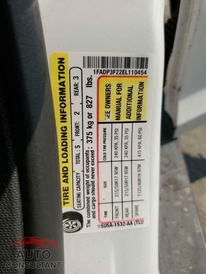 FORD FOCUS 2014 - 1FADP3F22EL110454
