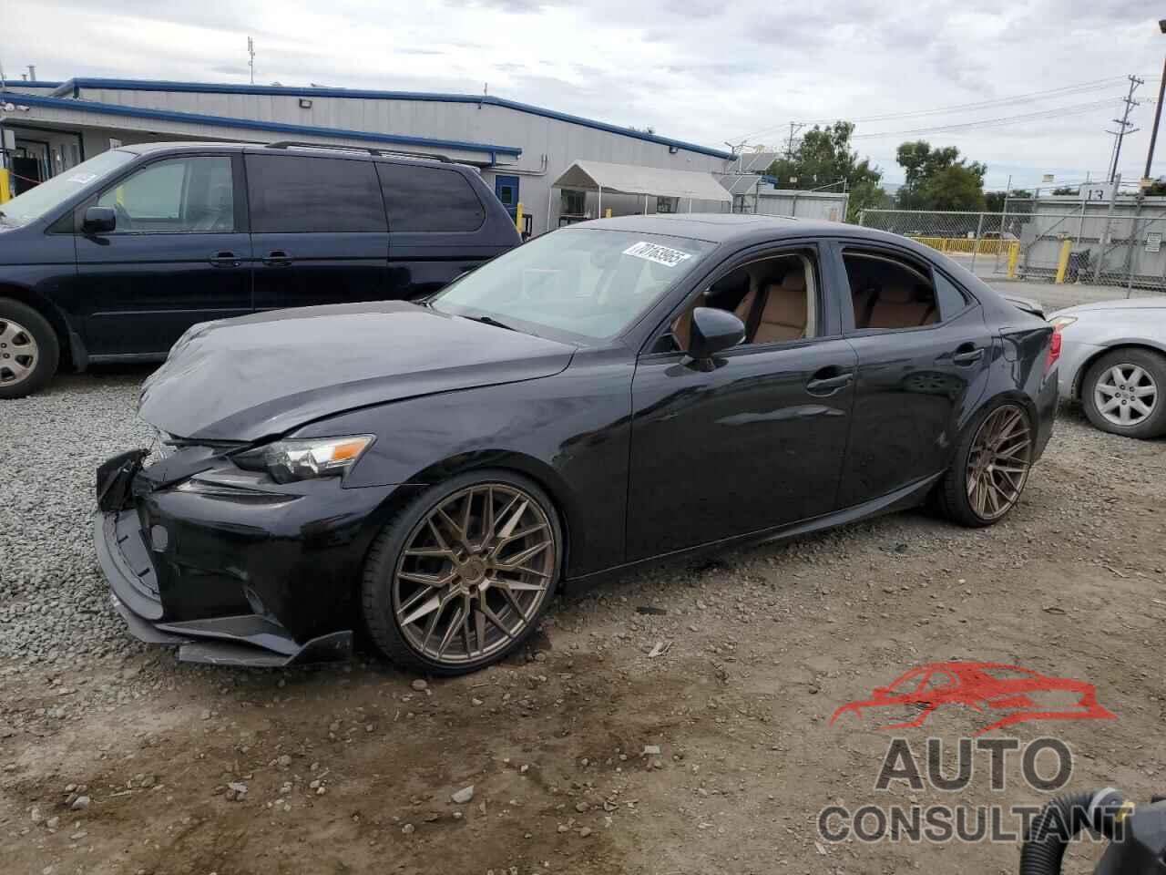 LEXUS IS 2014 - JTHBF1D25E5024120