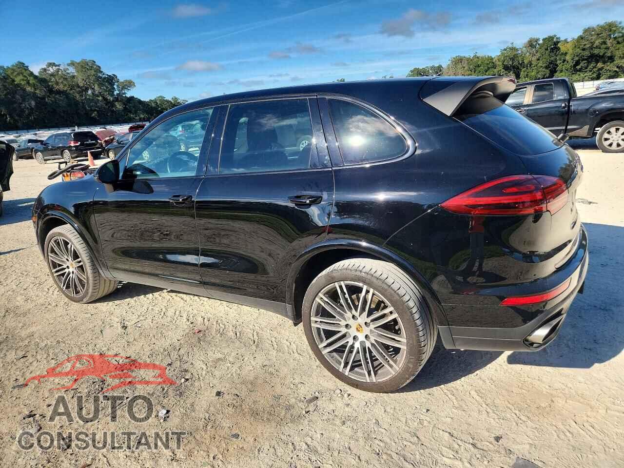 PORSCHE CAYENNE 2018 - WP1AA2A23JKA06005