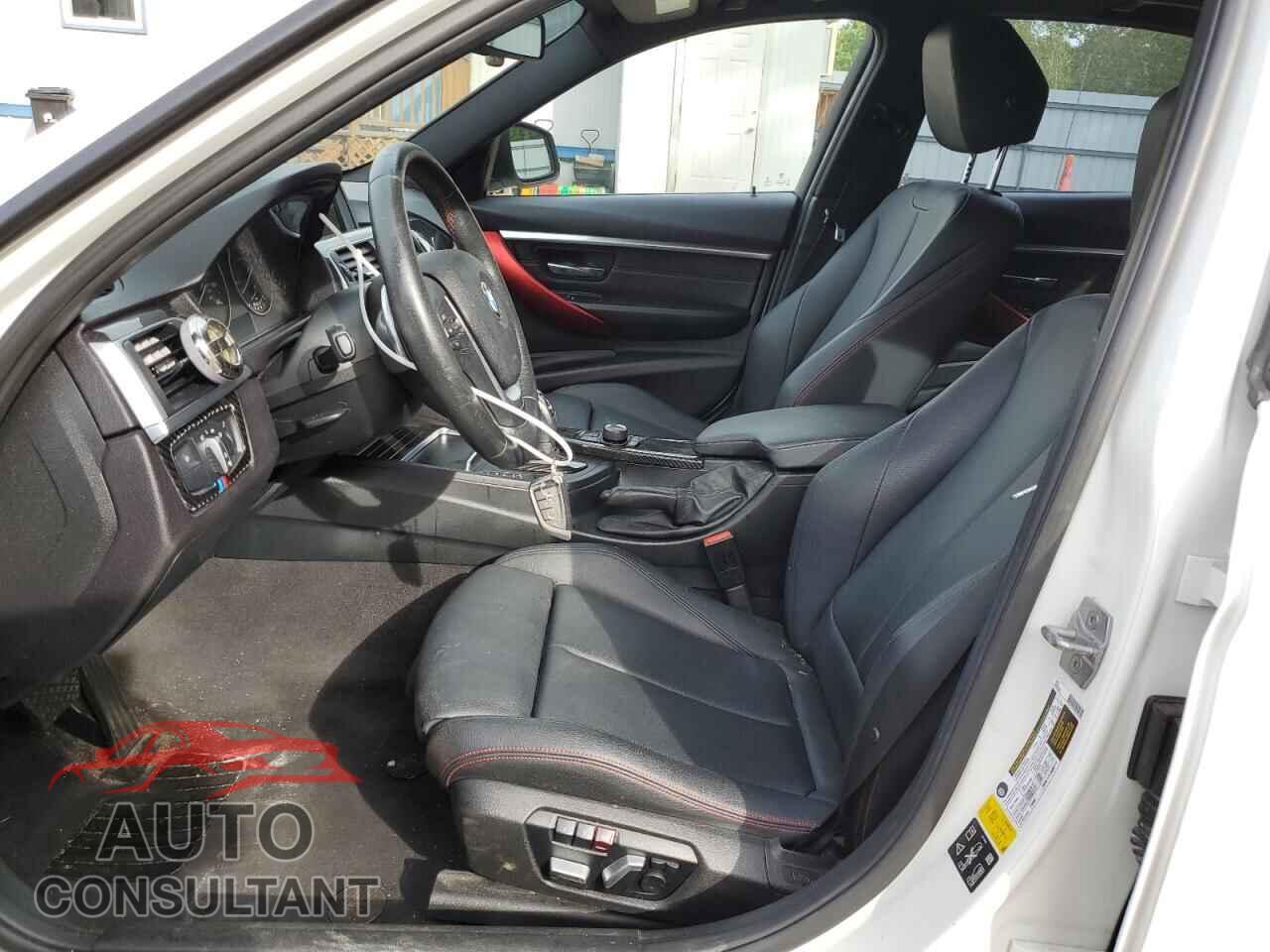 BMW 3 SERIES 2016 - WBA8E3G52GNU04533